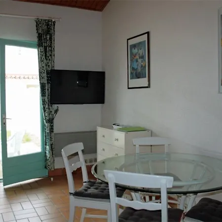Maison Cosy A 900m De La Avec Jardin Clos Et Parking Privatif - Fr-1-22-182 Holiday home La Tranche-sur-Mer
