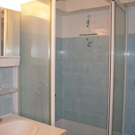 Holiday home Maison Cosy A 900m De La Avec Jardin Clos Et Parking Privatif - Fr-1-22-182