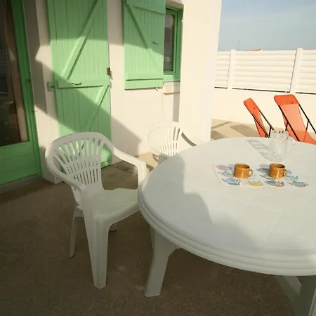Holiday home Maison Cosy A 900m De La Avec Jardin Clos Et Parking Privatif - Fr-1-22-182 *